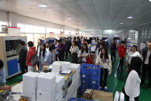 開平衛博城觀展貿易對接活動圓滿舉行，佛山衛浴協會組織企業深度參觀華藝衛浴工廠